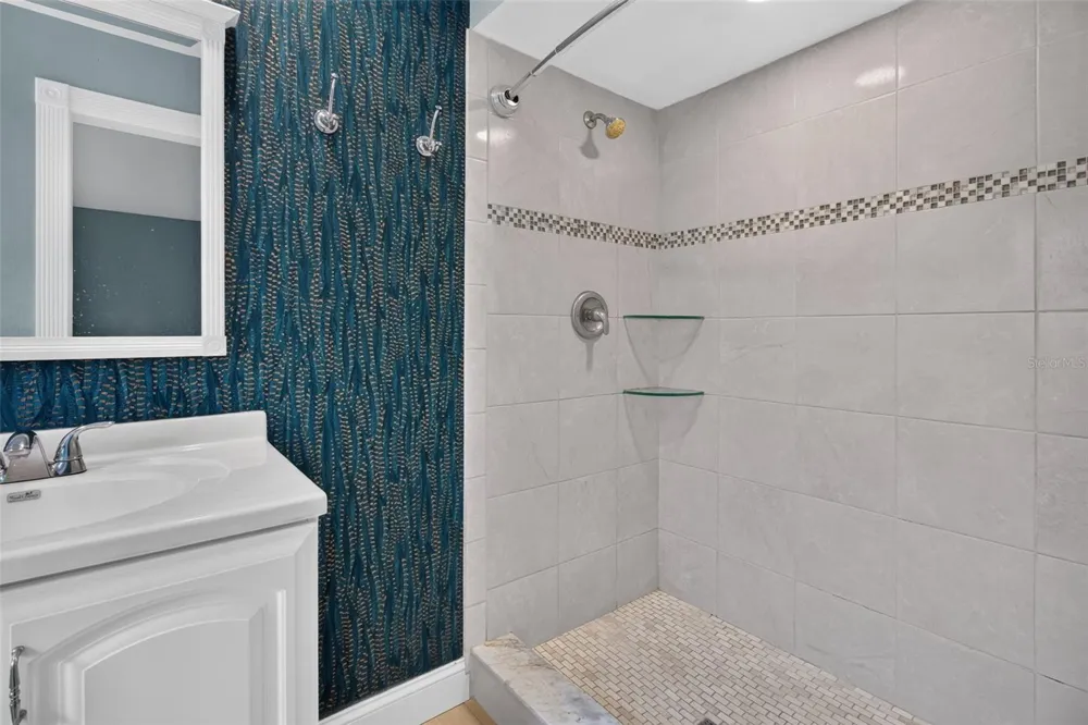 12499 82ND TERRACE Seminole, FL 33772