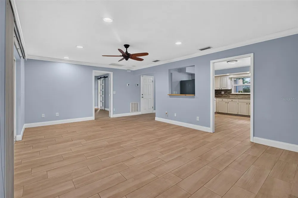 12499 82ND TERRACE Seminole, FL 33772
