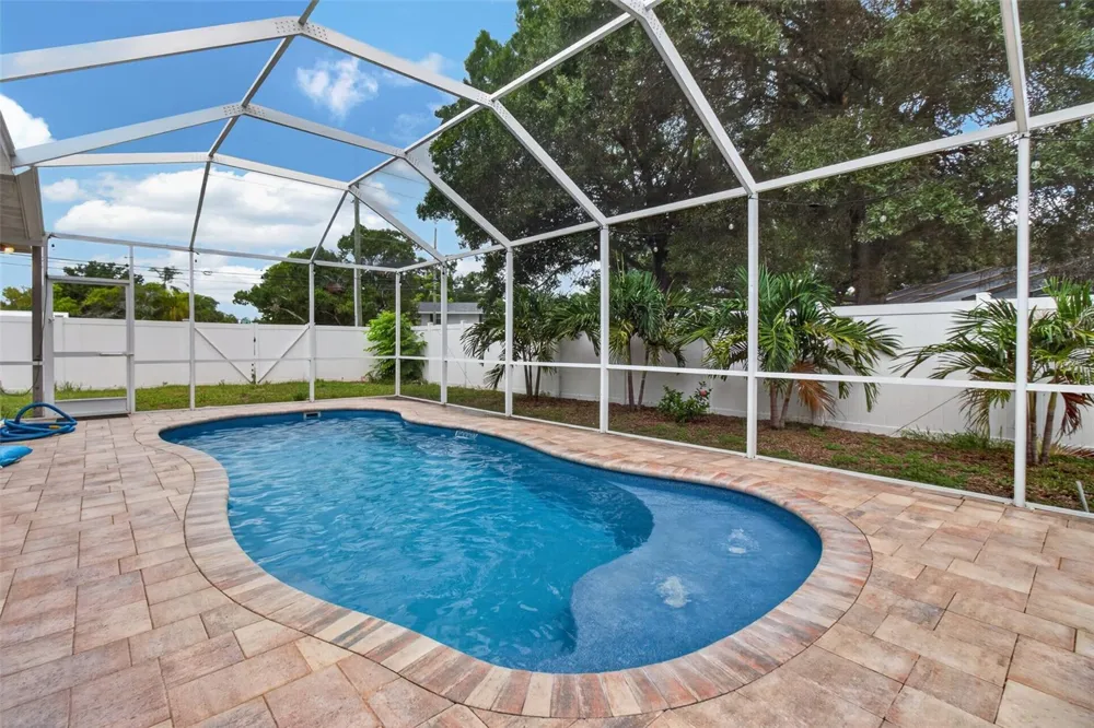 12499 82ND TERRACE Seminole, FL 33772