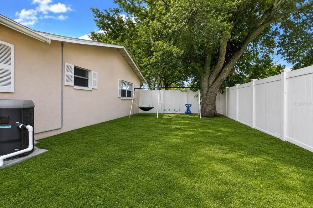 12499 82ND TERRACE Seminole, FL 33772
