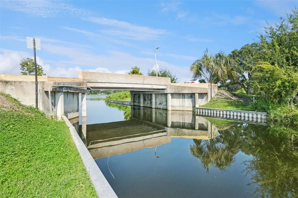 25 LAKEWOOD CAUSEWAY Winter Haven, FL 33884