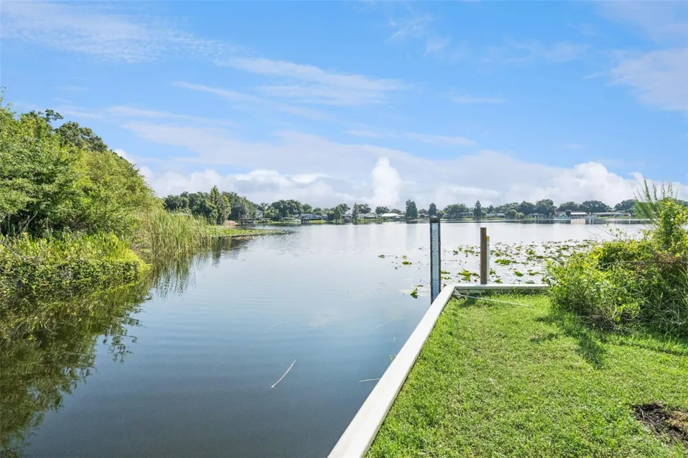 25 LAKEWOOD CAUSEWAY Winter Haven, FL 33884
