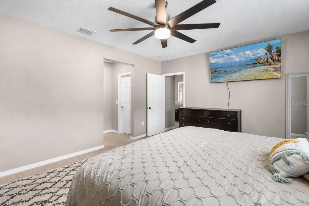 394 BLUE LAKE CIRCLE Kissimmee, FL 34758