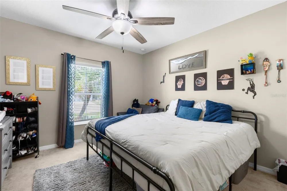 394 BLUE LAKE CIRCLE Kissimmee, FL 34758