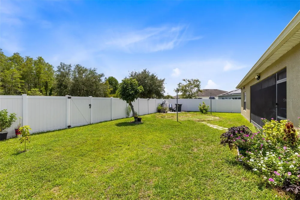 394 BLUE LAKE CIRCLE Kissimmee, FL 34758