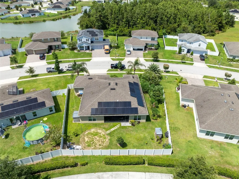 394 BLUE LAKE CIRCLE Kissimmee, FL 34758