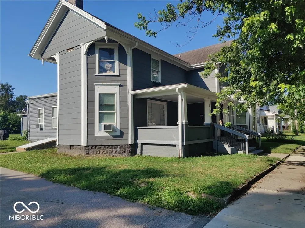 617 W Franklin Street #Studio 4 Shelbyville, IN 46176