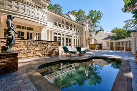 6655 Sweetwater Point
