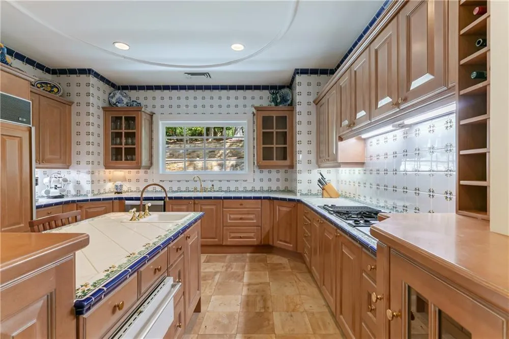 6655 Sweetwater Point Flowery Branch, GA 30542