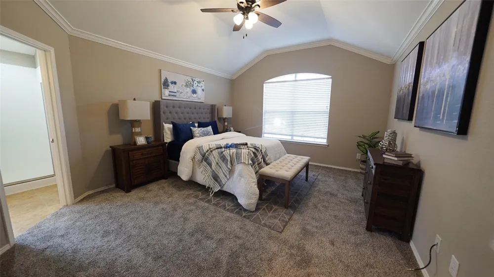 620 Azalea Glenn Heights, TX 75154