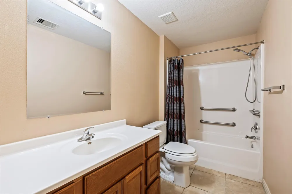 2621 31st Avenue Texas City, TX 77590