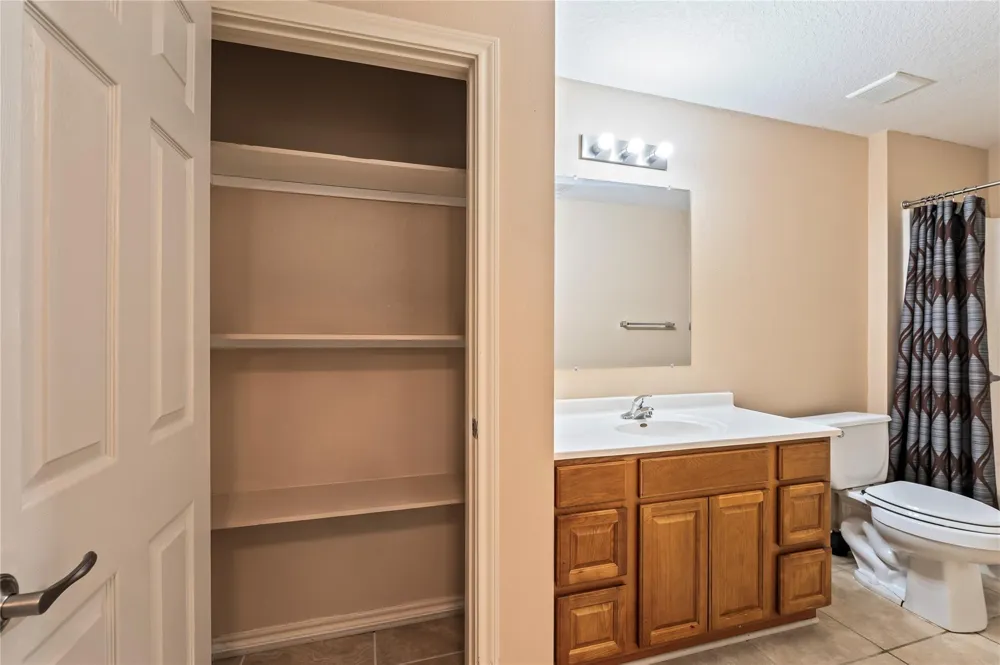 2621 31st Avenue Texas City, TX 77590