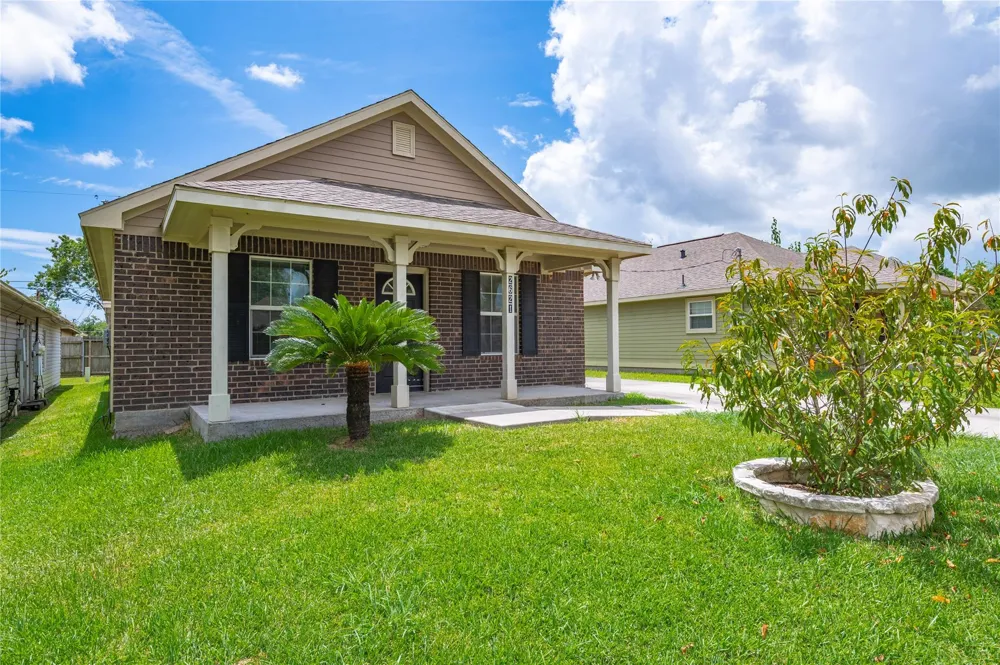 2621 31st Avenue Texas City, TX 77590