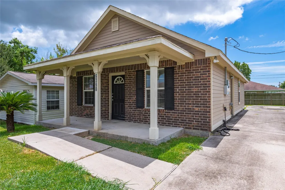 2621 31st Avenue Texas City, TX 77590