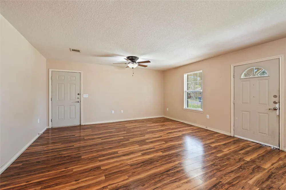 2621 31st Avenue Texas City, TX 77590