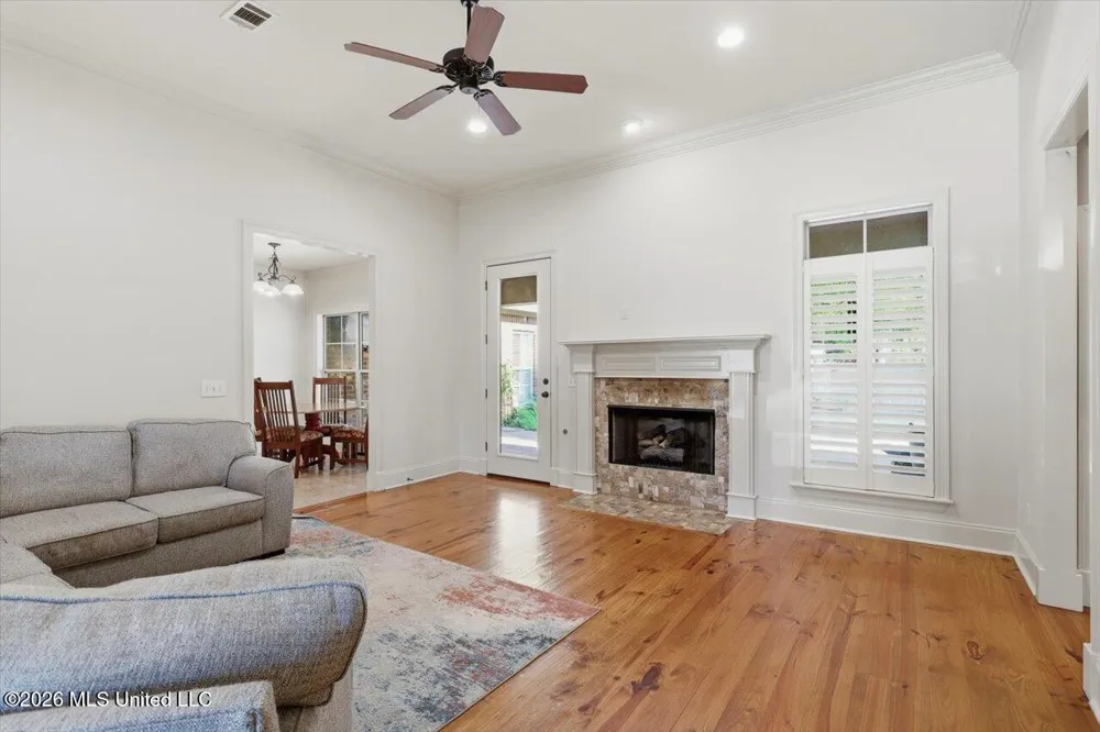 124 Hemlock Lane Madison, MS 39110