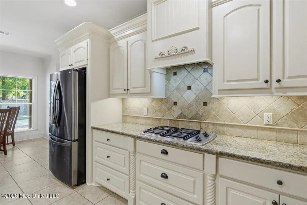 124 Hemlock Lane Madison, MS 39110