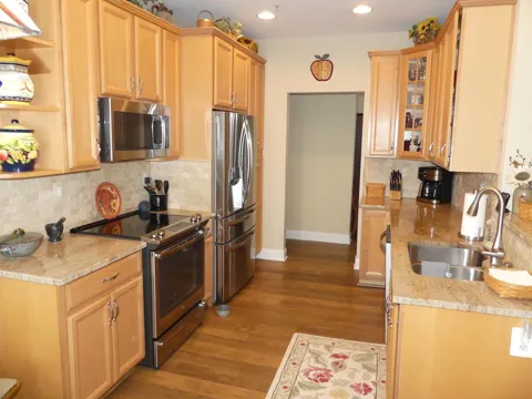 1817 SELVIN DRIVE #401 & #7 GARAGE