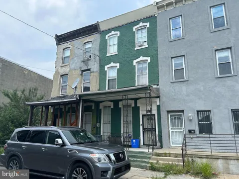 3021 W DAUPHIN STREET