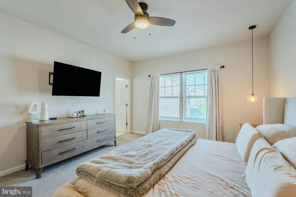 813 SAWBACK SQUARE NE Leesburg, VA 20176