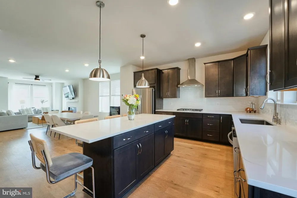 813 SAWBACK SQUARE NE Leesburg, VA 20176