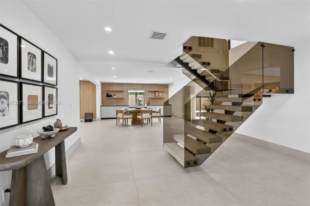 12111 NW 5th Ct Plantation, FL 33325