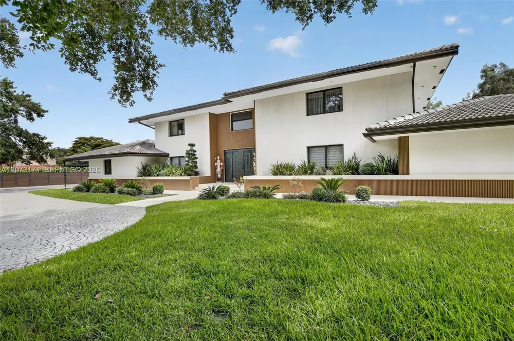 12111 NW 5th Ct Plantation, FL 33325