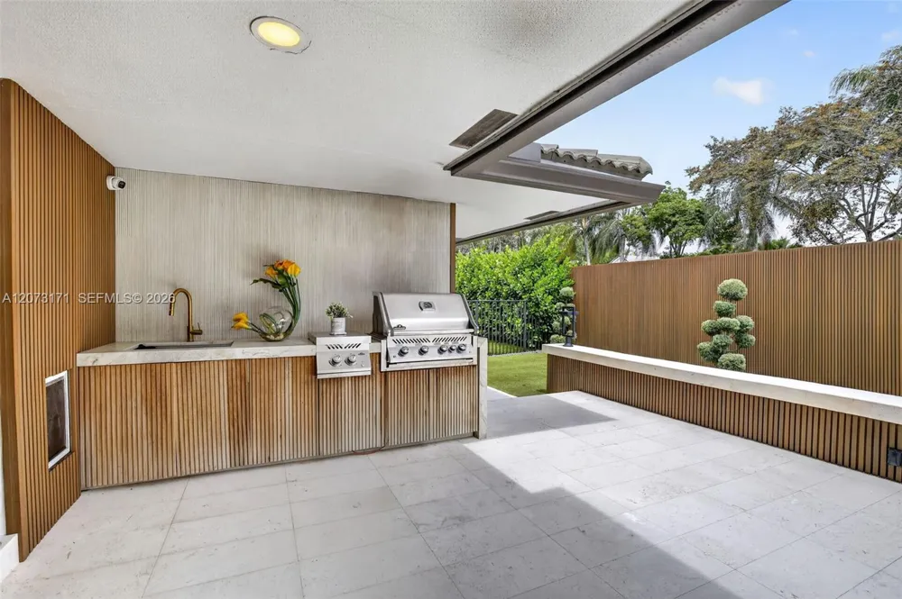 12111 NW 5th Ct Plantation, FL 33325