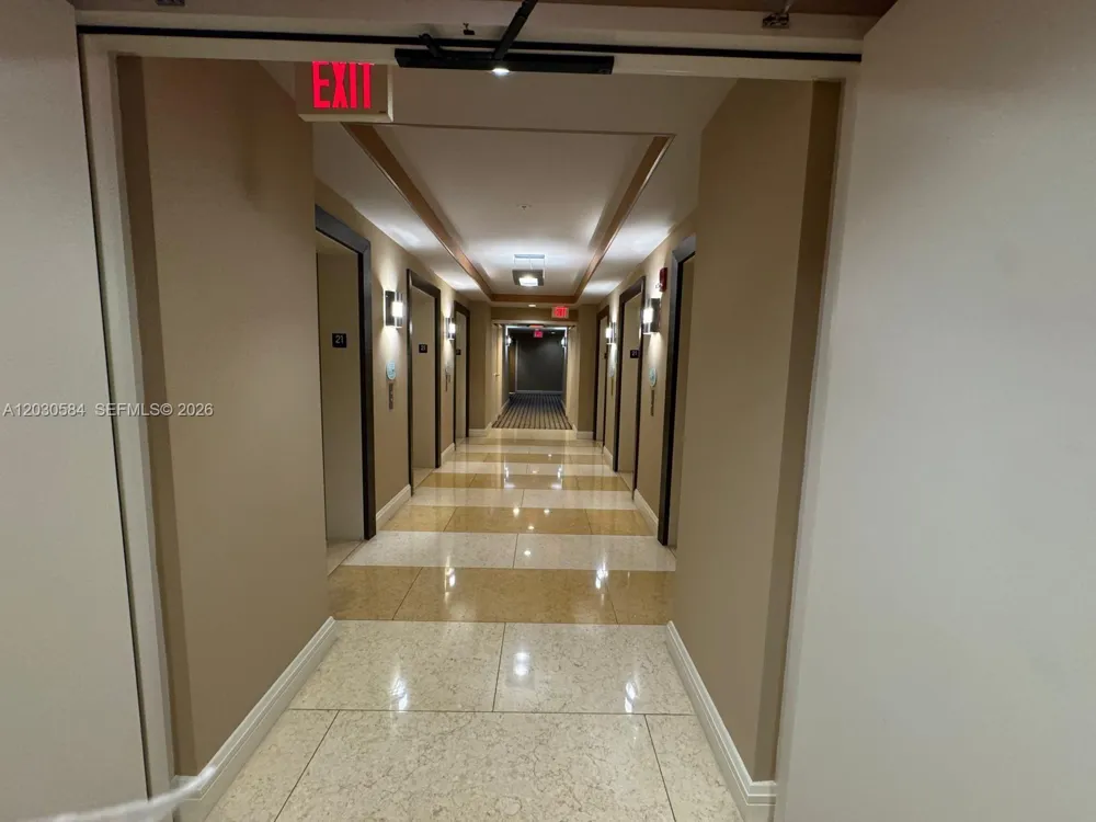 244 Biscayne Blvd #2105 Miami, FL 33132