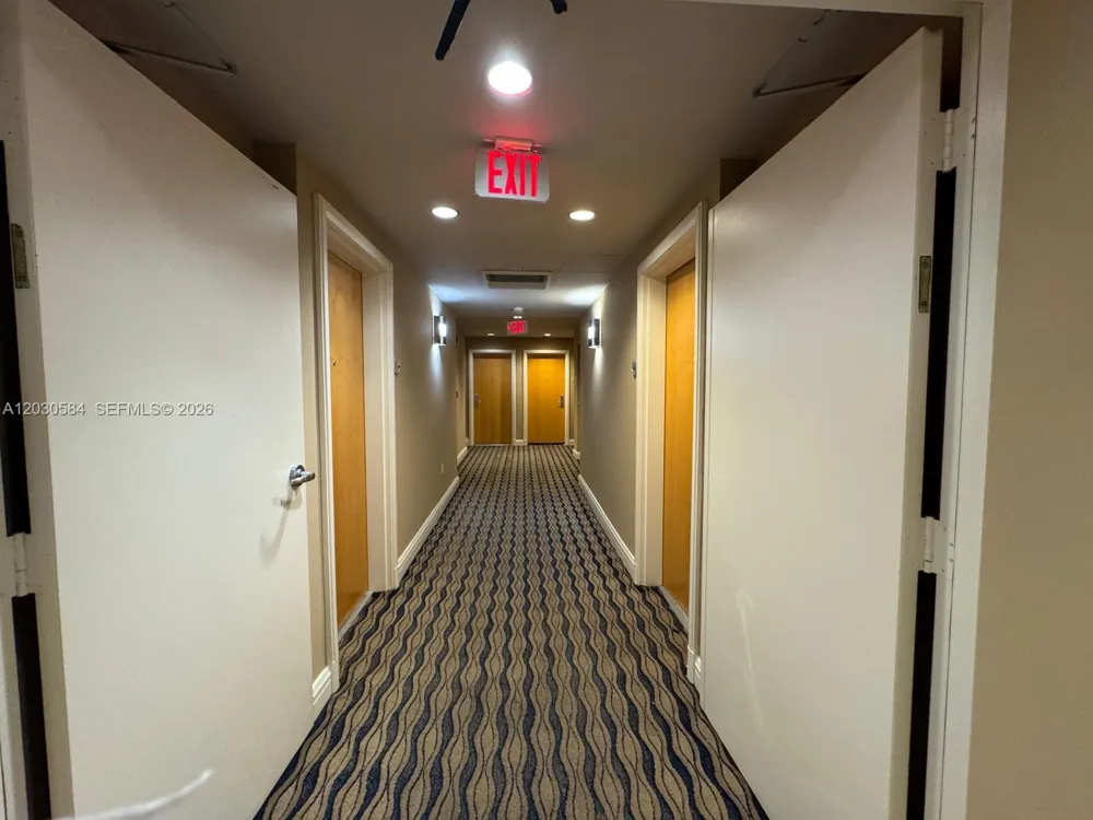 244 Biscayne Blvd #2105 Miami, FL 33132