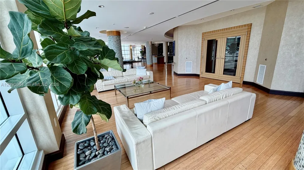 244 Biscayne Blvd #2105 Miami, FL 33132