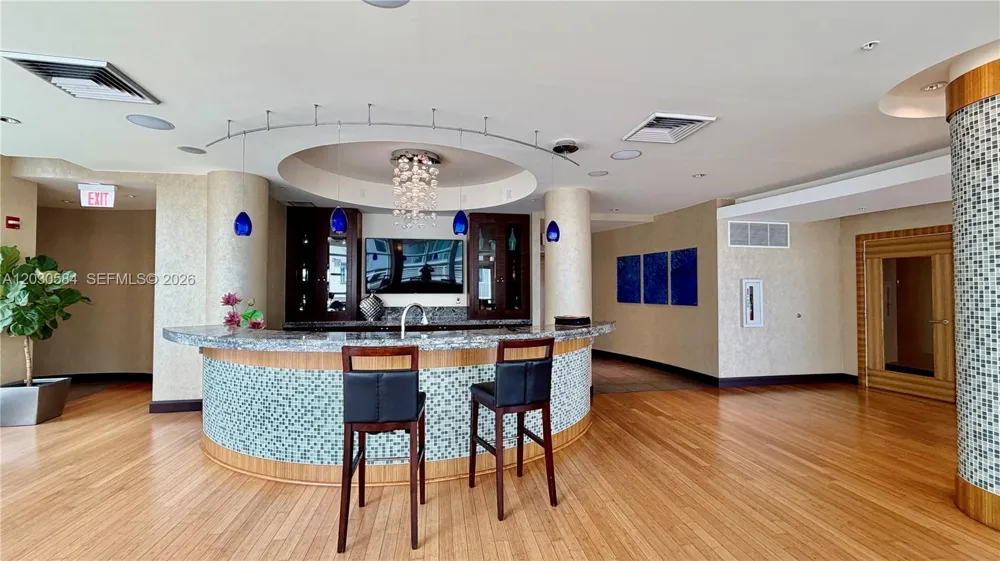 244 Biscayne Blvd #2105 Miami, FL 33132
