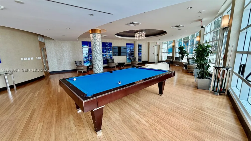 244 Biscayne Blvd #2105 Miami, FL 33132