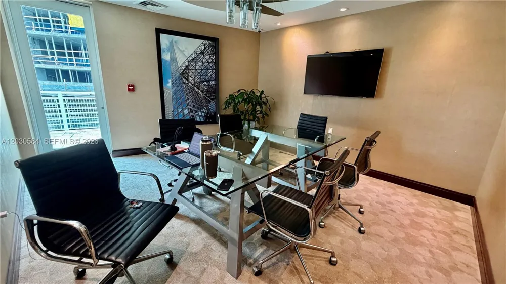 244 Biscayne Blvd #2105 Miami, FL 33132