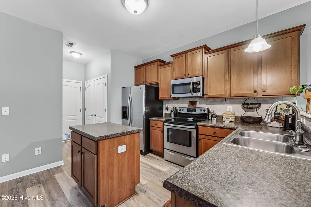 413 Peppermint Drive Hubert, NC 28539