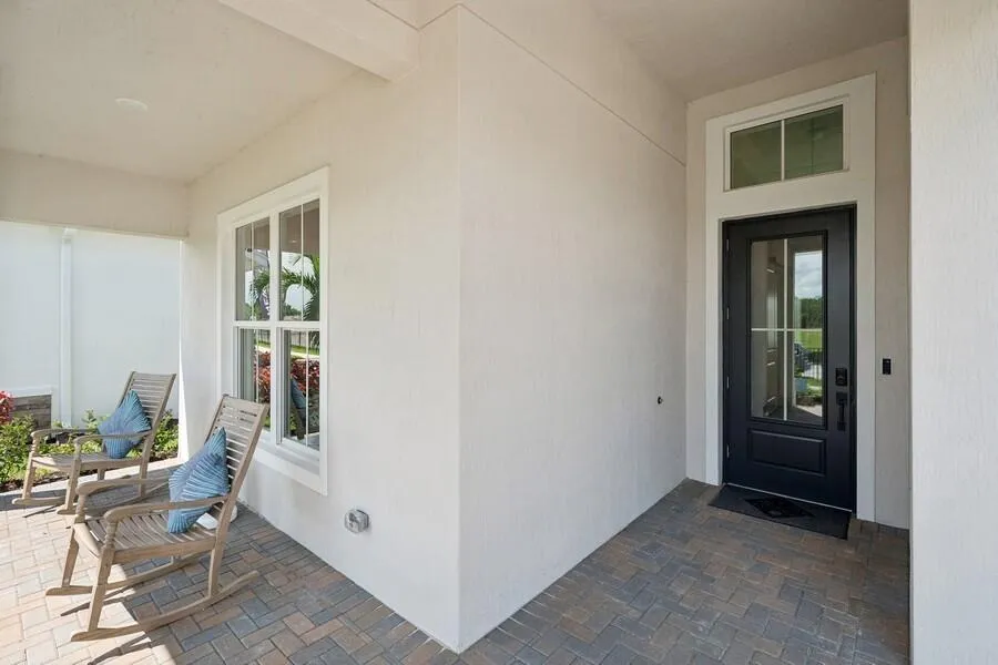 10153 NW FIELD FLOWER TRAIL Port St. Lucie, FL 34987