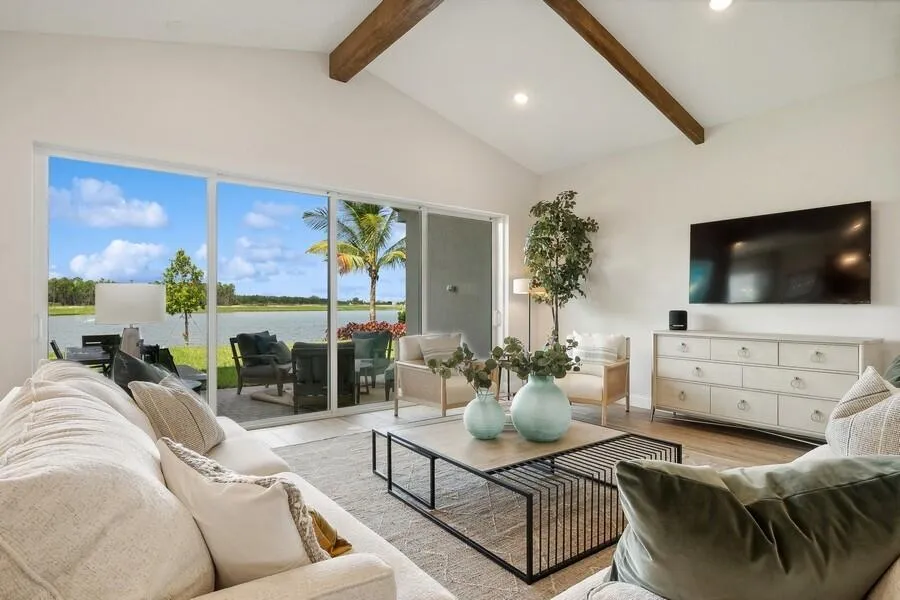10153 NW FIELD FLOWER TRAIL Port St. Lucie, FL 34987