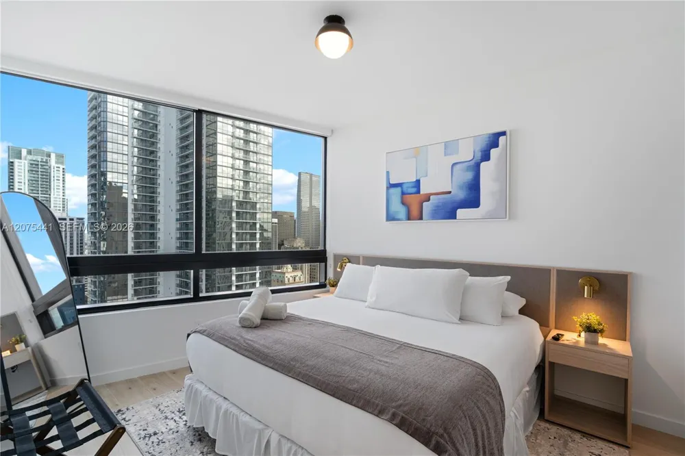 225 Miami Ave #2807 Miami, FL 33128