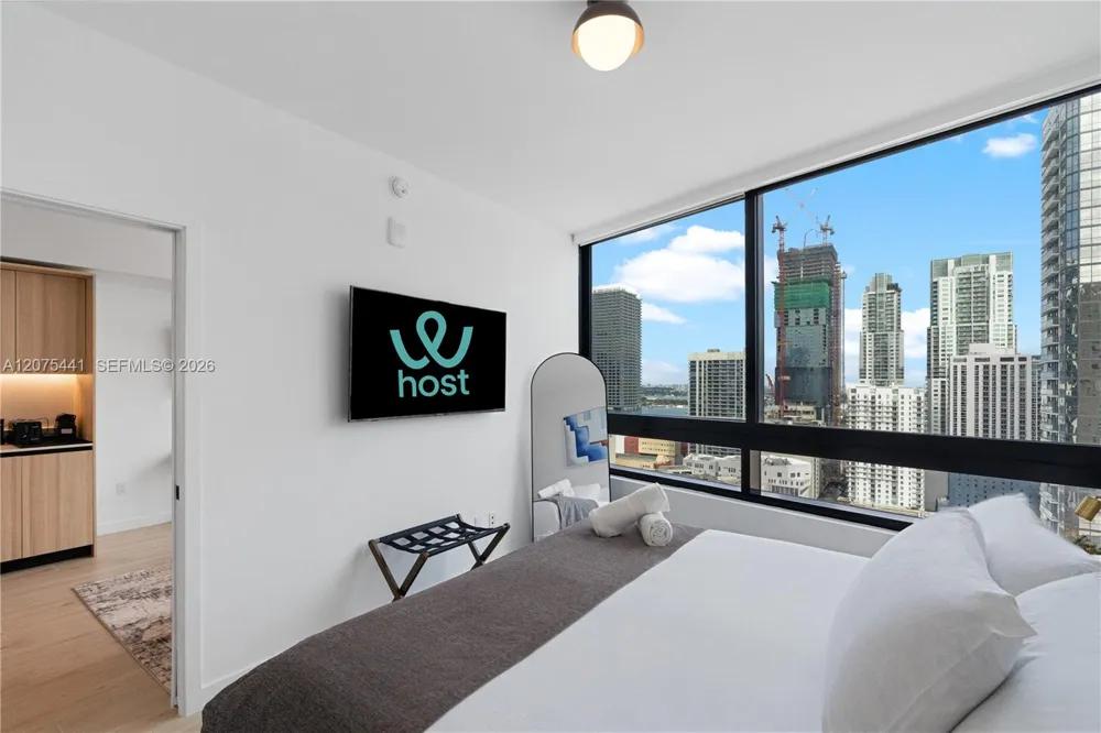 225 Miami Ave #2807 Miami, FL 33128