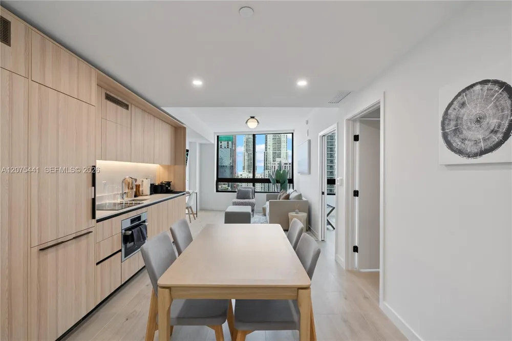 225 Miami Ave #2807 Miami, FL 33128