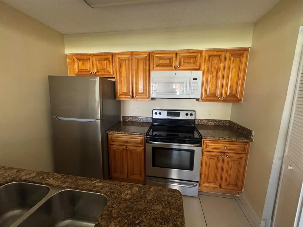 1241 SW 46th Avenue #1008 Pompano Beach, FL 33069