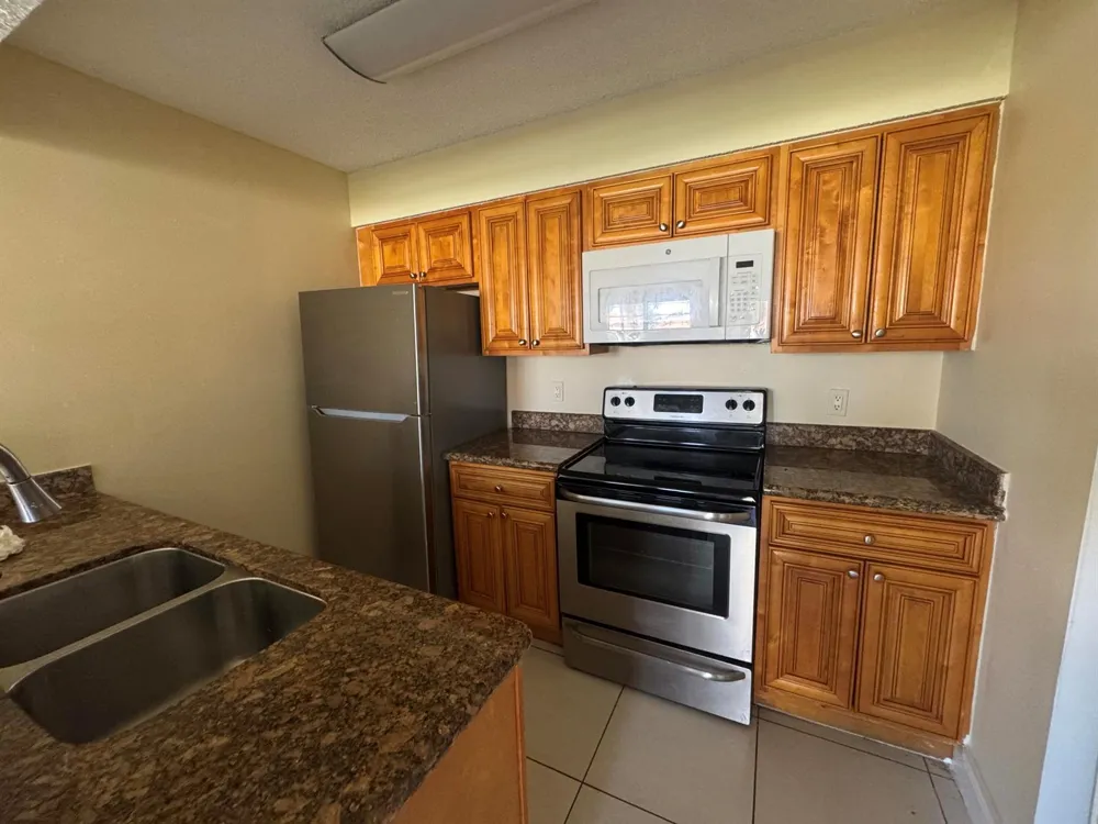 1241 SW 46th Avenue #1008 Pompano Beach, FL 33069
