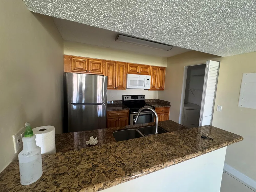 1241 SW 46th Avenue #1008 Pompano Beach, FL 33069