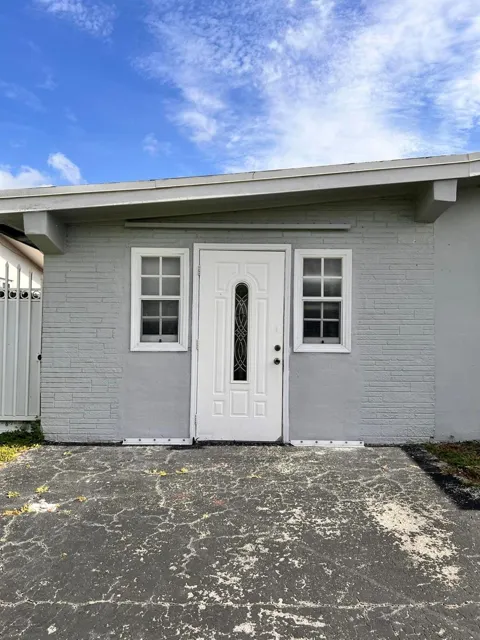 8671 NW 16TH STREET