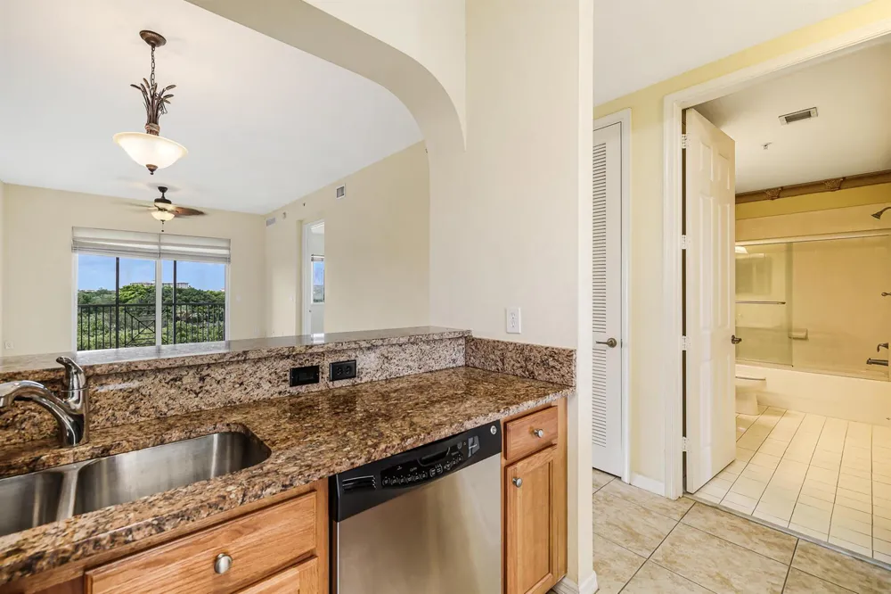 3600 OAKS CLUBHOUSE DRIVE #505 Pompano Beach, FL 33069