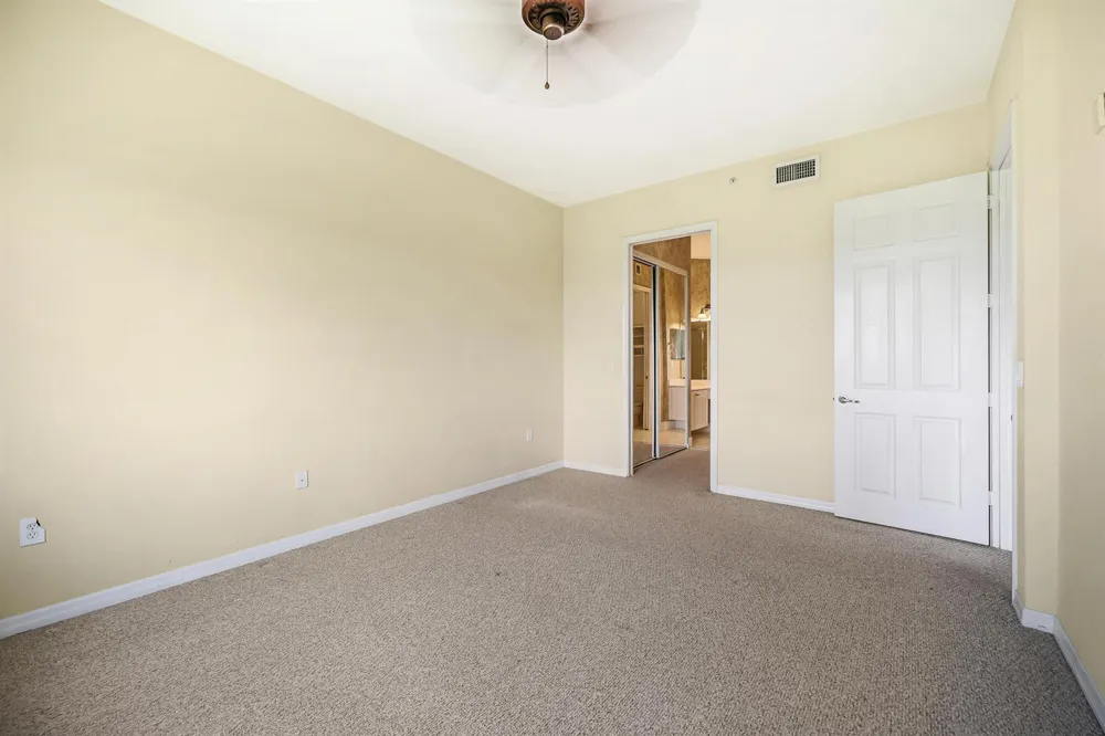 3600 OAKS CLUBHOUSE DRIVE #505 Pompano Beach, FL 33069