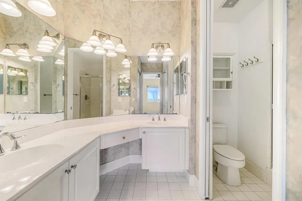 3600 OAKS CLUBHOUSE DRIVE #505 Pompano Beach, FL 33069
