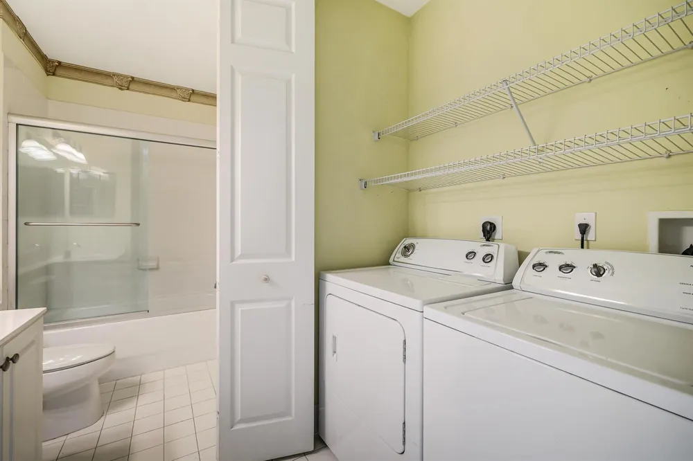 3600 OAKS CLUBHOUSE DRIVE #505 Pompano Beach, FL 33069