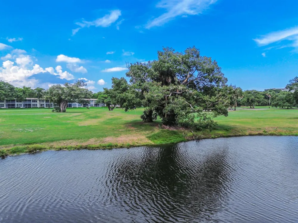 3600 OAKS CLUBHOUSE DRIVE #505 Pompano Beach, FL 33069
