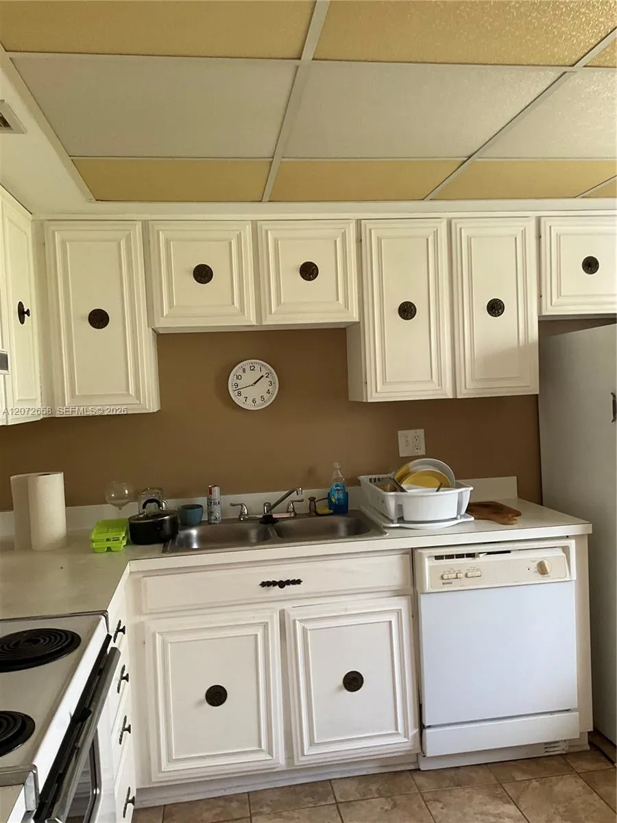 3050 Presidential Way #403 West Palm Beach, FL 33401